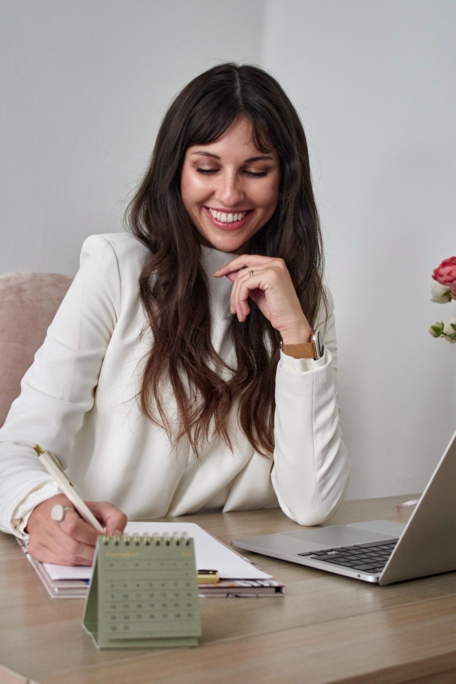 María Kosta, psicóloga especializada en psicología jurídica y terapia familiar en Valencia